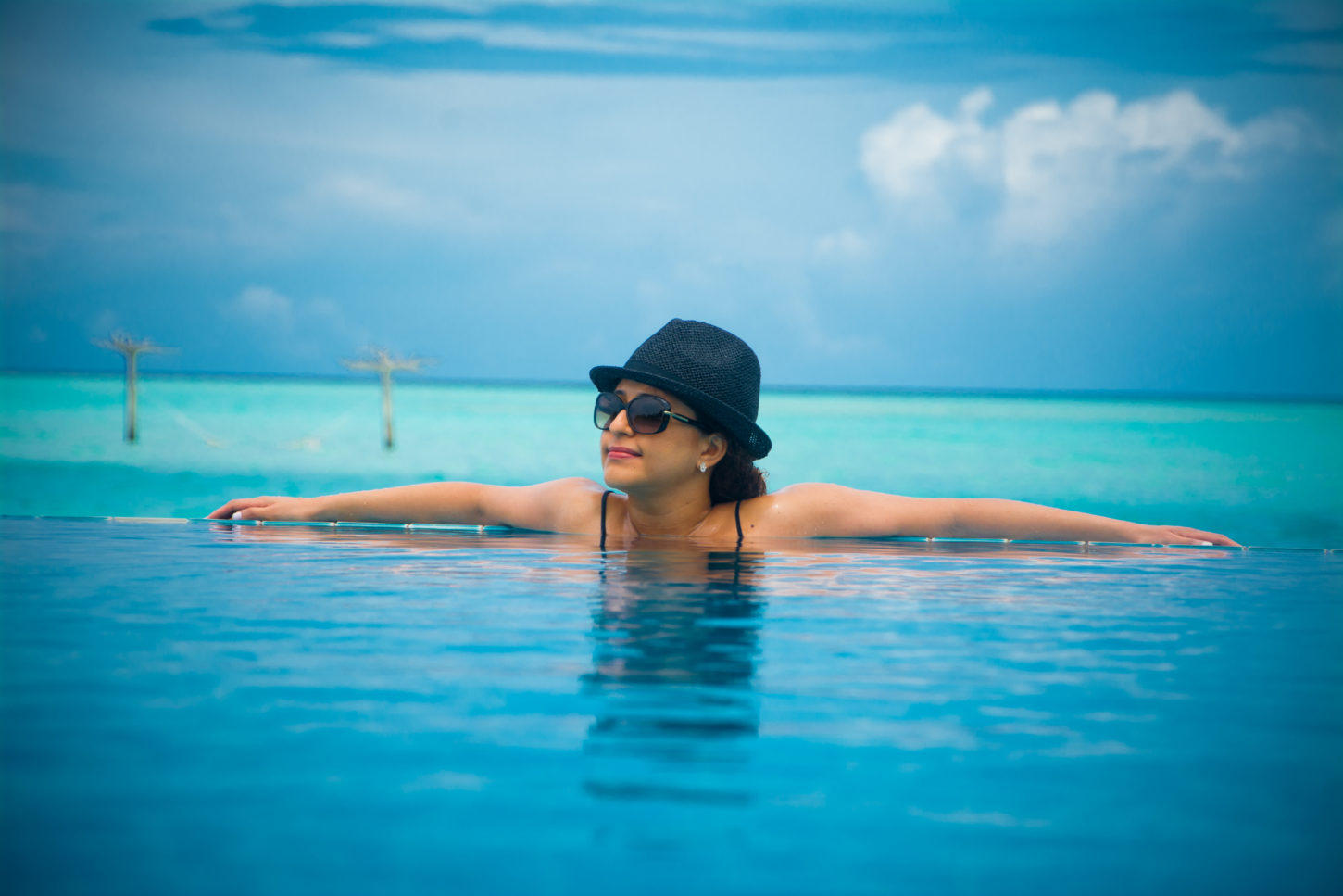 Maldivian tranquility at the pool